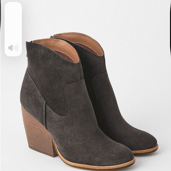Kork-Ease Women’s Lapra Suede Western Booties – Size 10, Gray - Picture 2 of 8